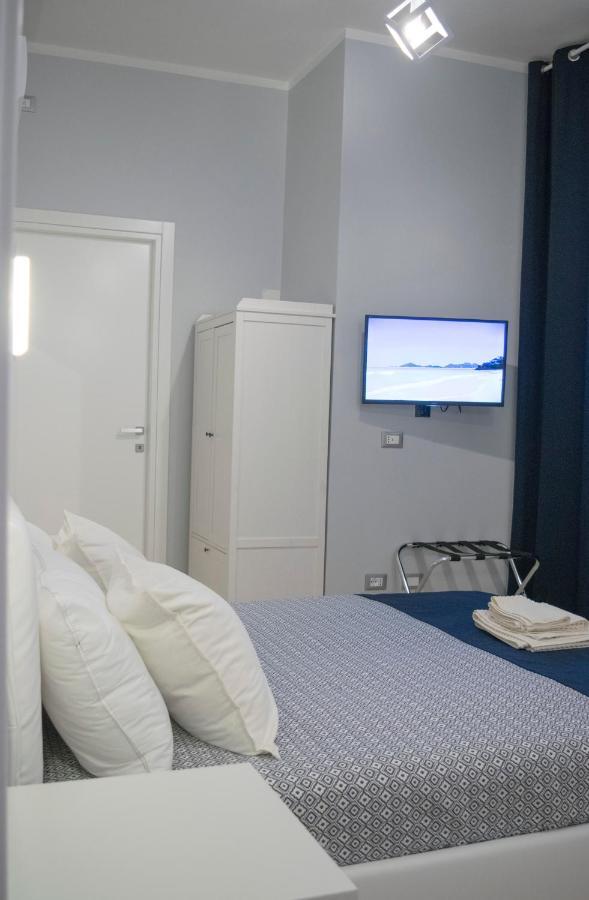 B&B Ondechic Кальярі Екстер'єр фото